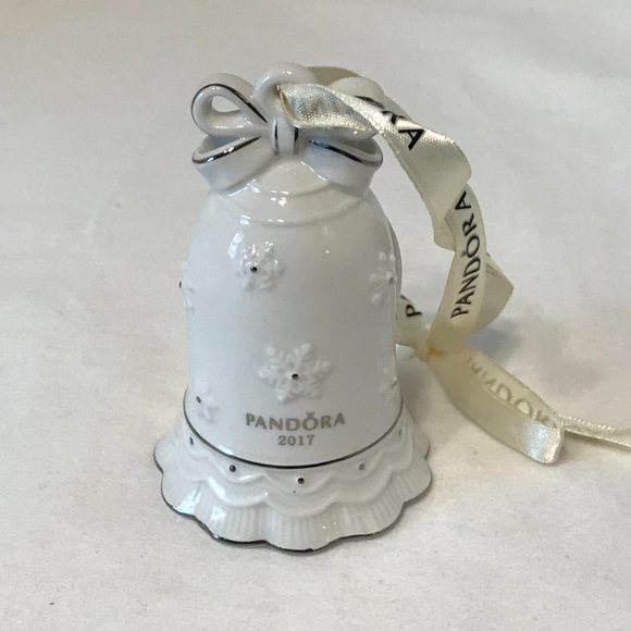 PANDORA 2017 Christmas Bell Ornament New in Box Limited Edition - Picture 3 of 8